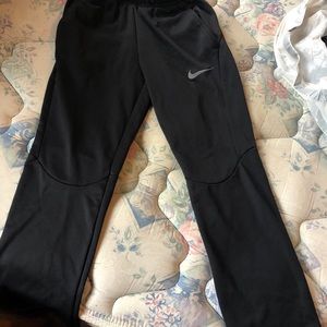 Boys Large Nike Dry-Fit pants